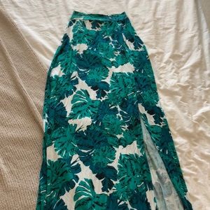 Tropical maxi skirt with high slit on the side!